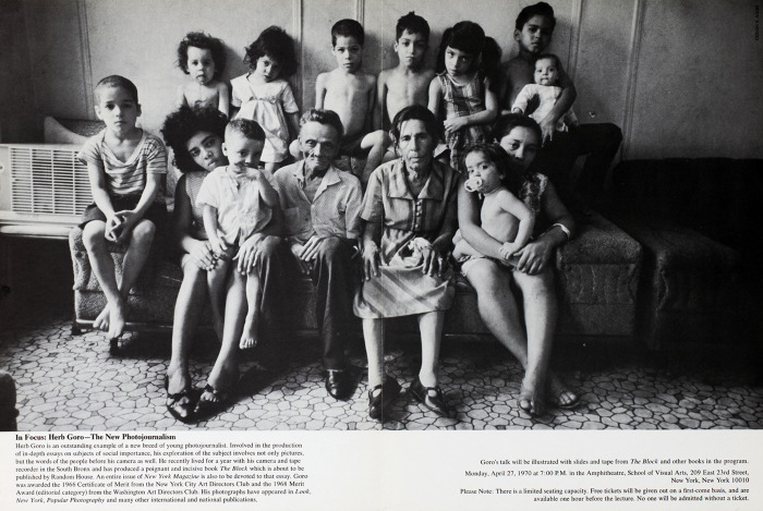 Posters depicts: black and white photo of a family with many children sitting on a couch